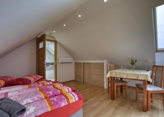 Jelonka 홈스테이 옐레니아구라